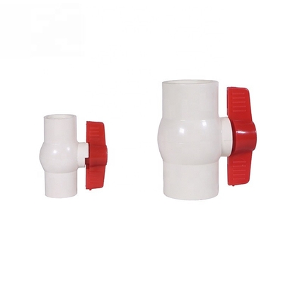 Fabbricazione di valvole a sfera in PVC di 50 mm di plastica con presa a presa