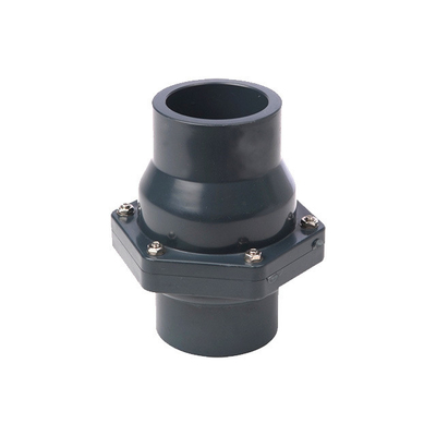 Valvole a sfera in PP da 110 mm per il pompaggio di materie plastiche bianche e grigie