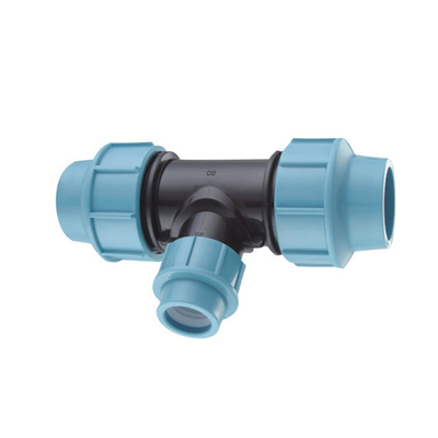 Fittings di compressione in PP da 25 mm a 32 mm PN16 per l'approvvigionamento idrico in agricoltura